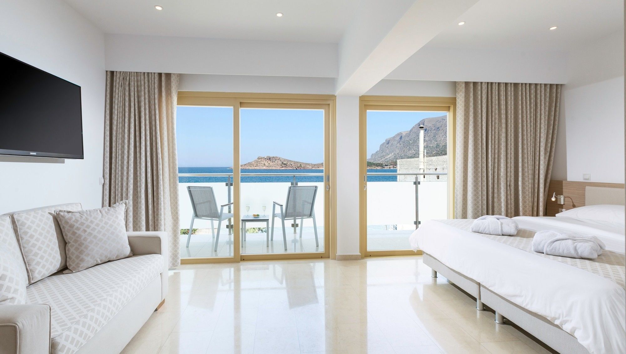 Zephyros Hotel Myrties ภายนอก รูปภาพ